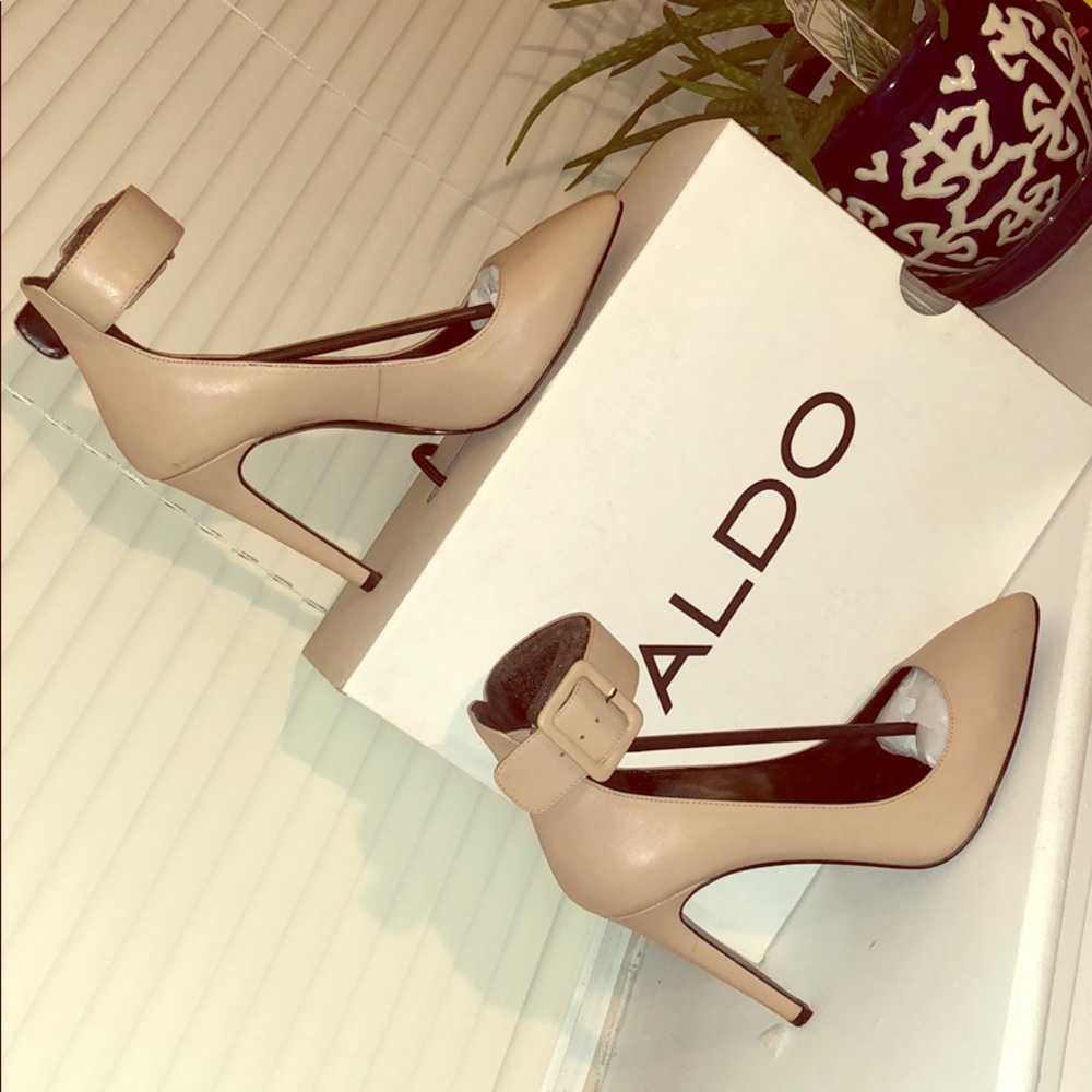 Aldo “kessie” ankle strap heel.
